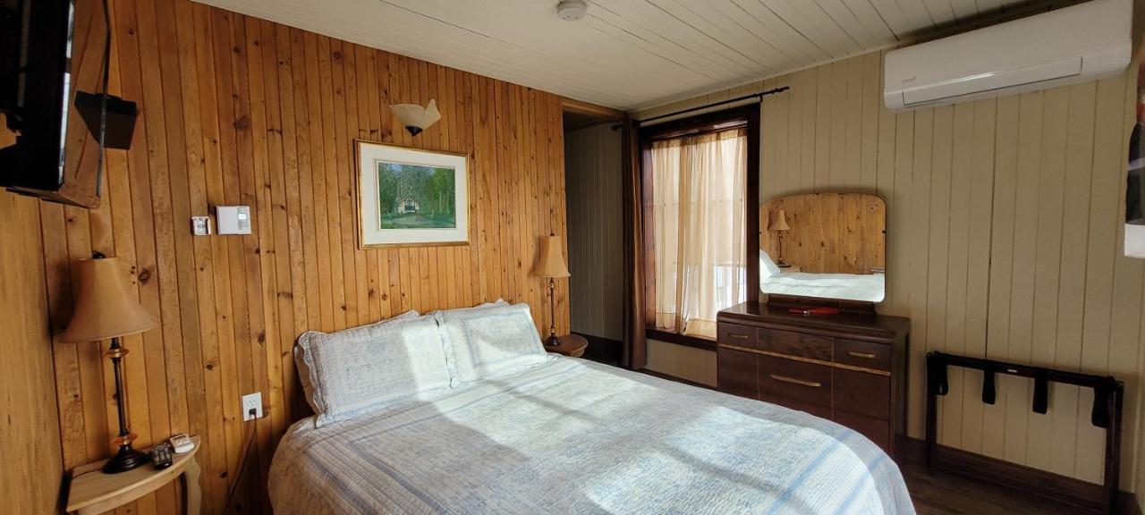 Auberge Le Four à Pain Petite-Riviere-Saint-Francois Extérieur photo
