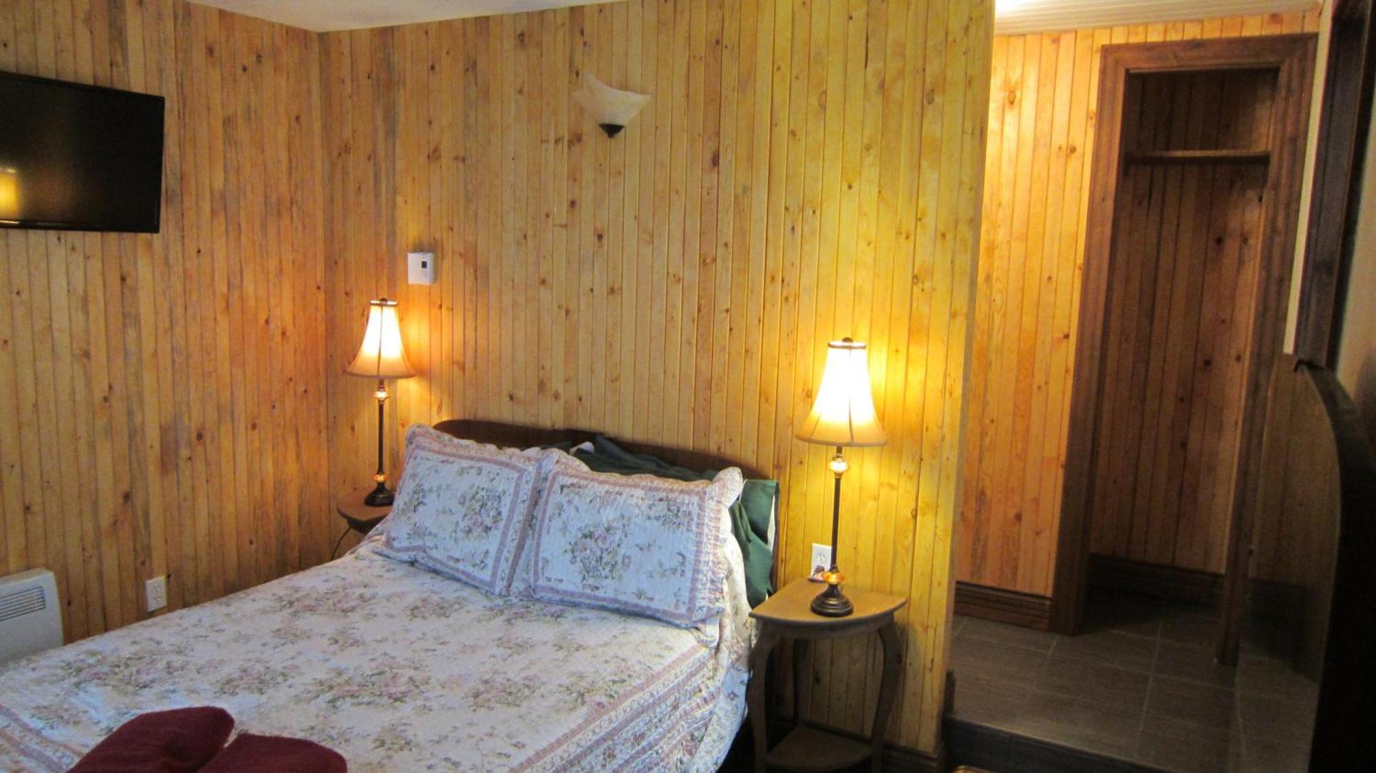 Auberge Le Four à Pain Petite-Riviere-Saint-Francois Extérieur photo