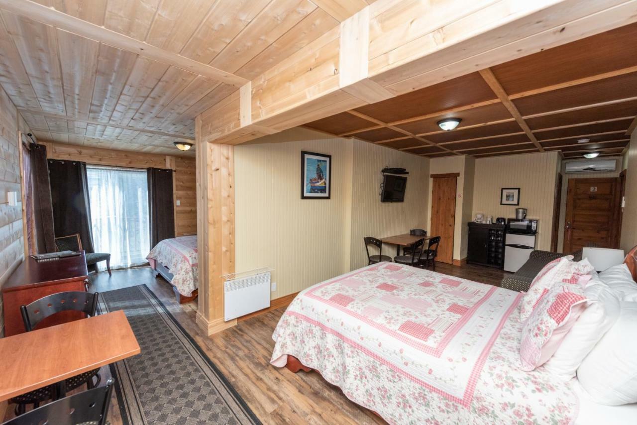 Auberge Le Four à Pain Petite-Riviere-Saint-Francois Extérieur photo