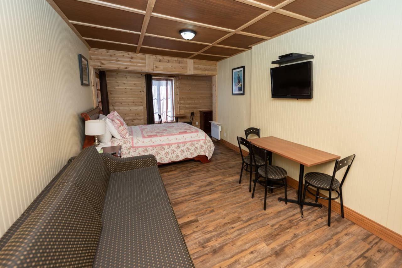 Auberge Le Four à Pain Petite-Riviere-Saint-Francois Extérieur photo