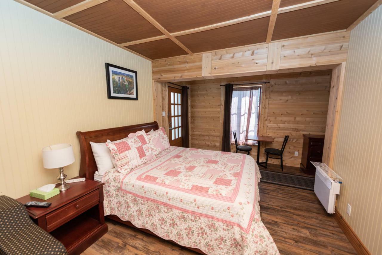 Auberge Le Four à Pain Petite-Riviere-Saint-Francois Extérieur photo