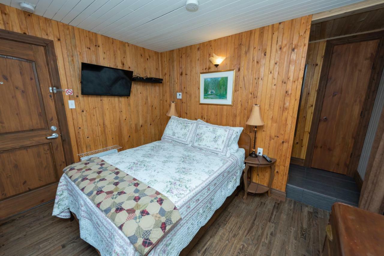 Auberge Le Four à Pain Petite-Riviere-Saint-Francois Extérieur photo
